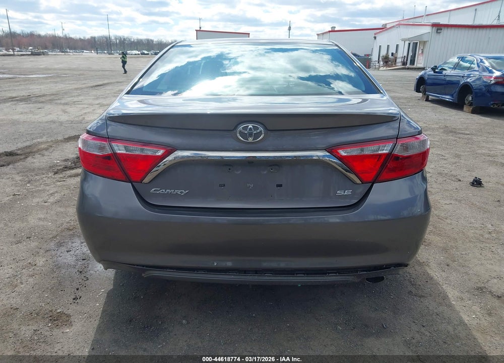 2015 TOYOTA CAMRY SE VIN: 4T1BF1FK3FU477699