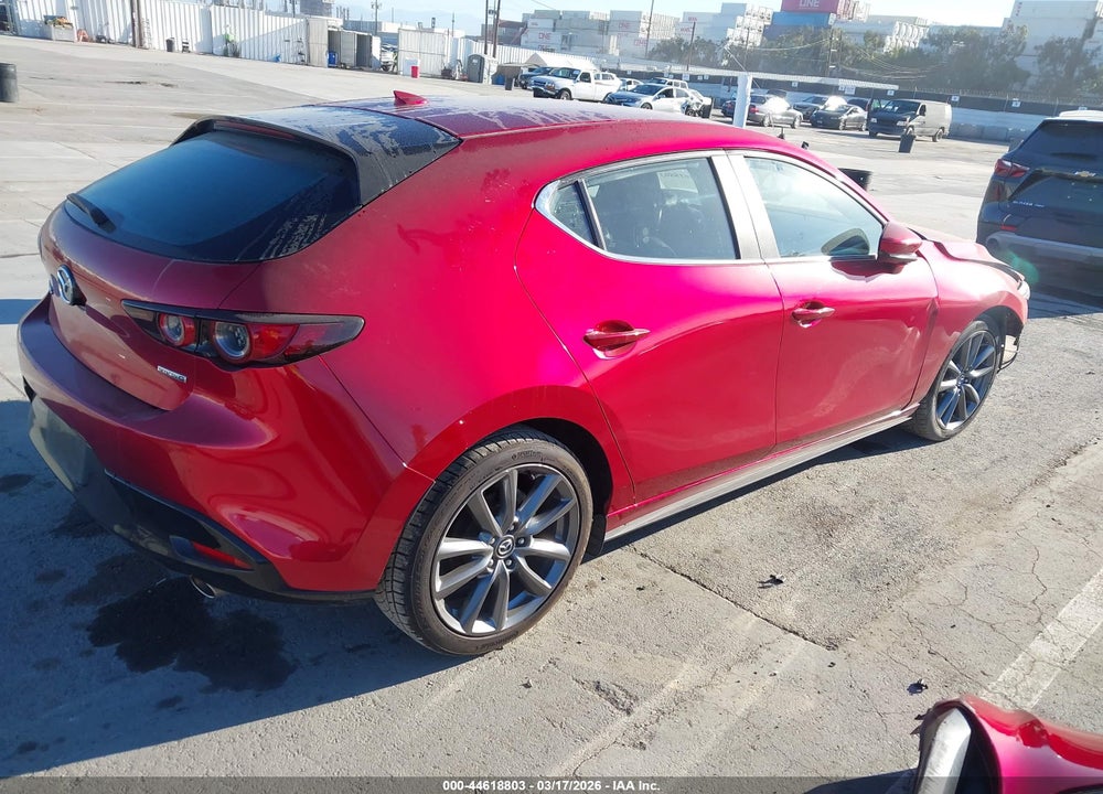 2019 MAZDA 3 PREFERRED PACKAGE VIN: JM1BPAMM4K1135003