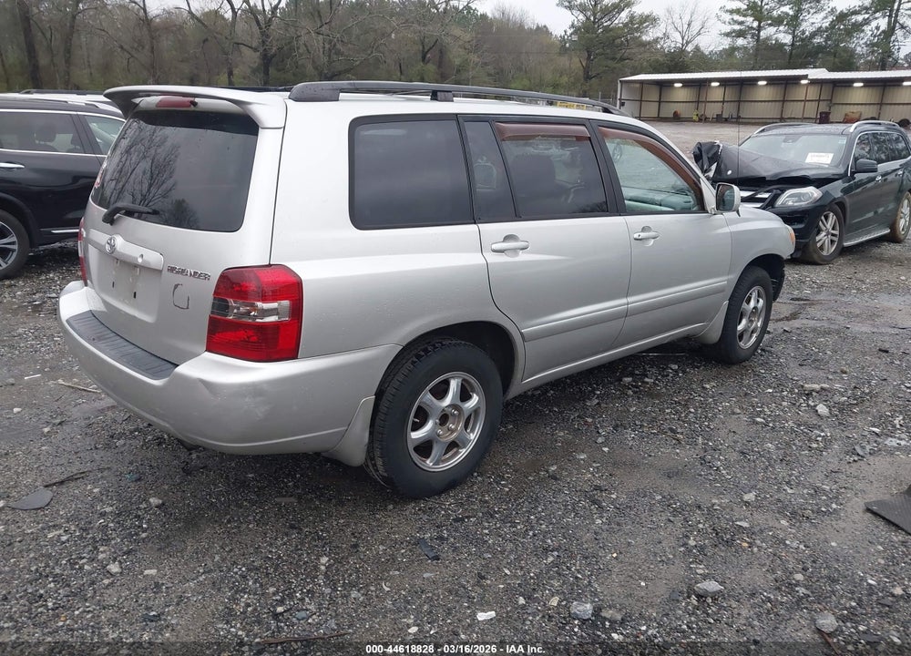 2005 TOYOTA HIGHLANDER VIN: JTEGD21A750123562