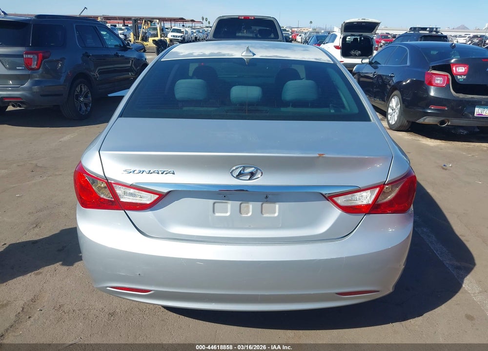 2013 HYUNDAI SONATA GLS VIN: 5NPEB4AC9DH647408