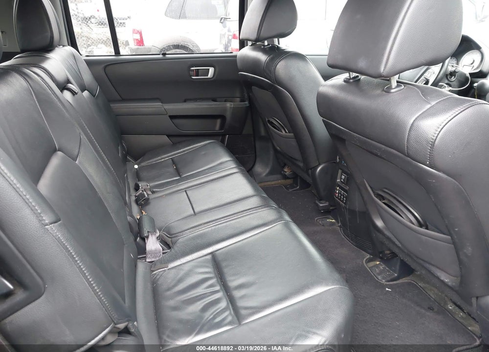 2014 HONDA PILOT TOURING VIN: 5FNYF4H9XEB020776