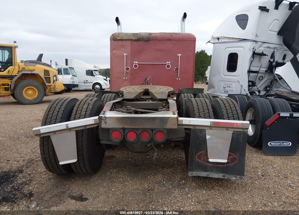 1992 PETERBILT 379 VIN: 1XP5DB9X2NN313906