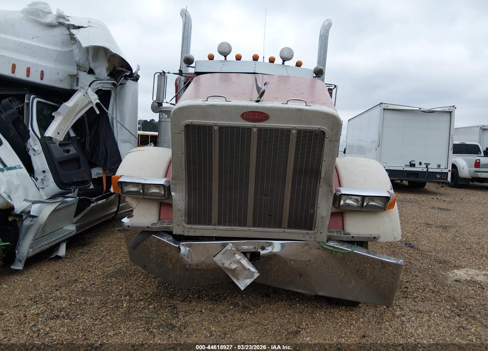 1992 PETERBILT 379 VIN: 1XP5DB9X2NN313906