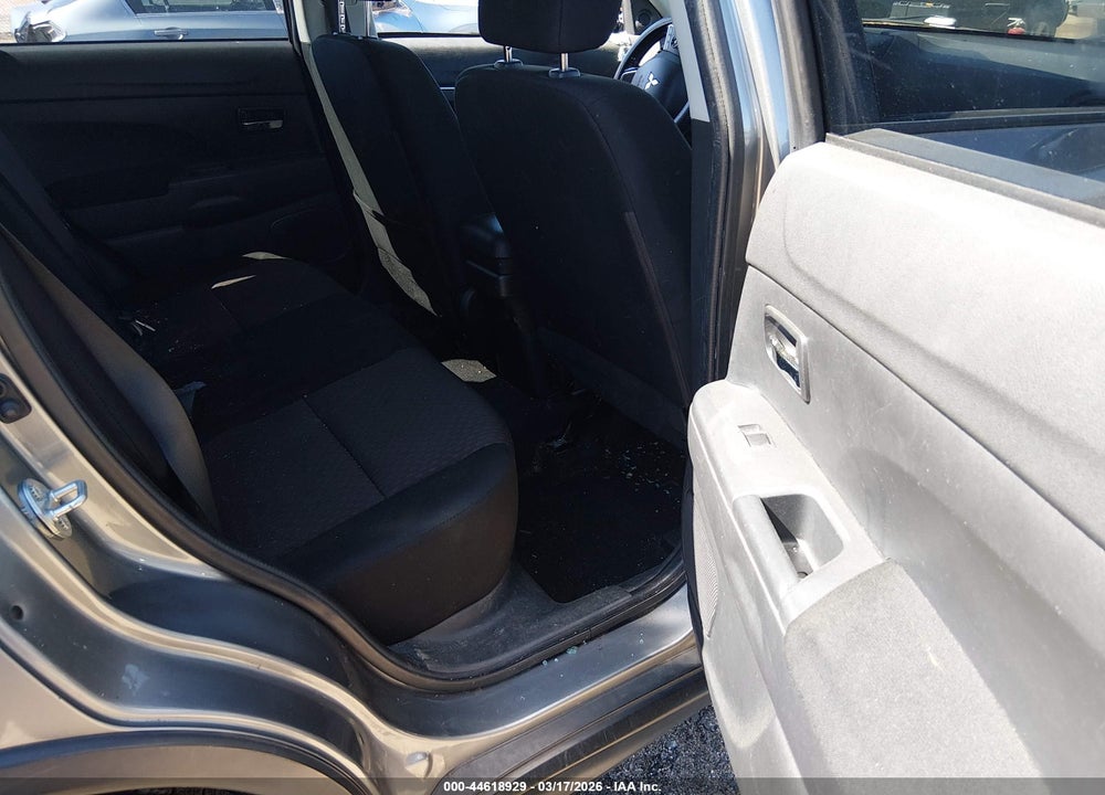 2019 MITSUBISHI OUTLANDER SPORT 2.0 LE VIN: JA4AP3AU0KU030009