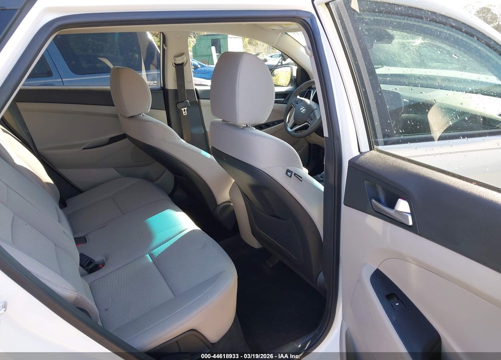 2020 HYUNDAI TUCSON SE VIN: KM8J2CA44LU256961