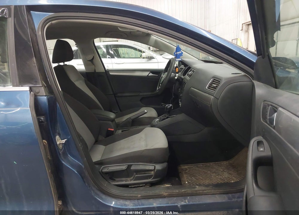 2017 VOLKSWAGEN JETTA 1.4T S VIN: 3VW2B7AJ7HM255978