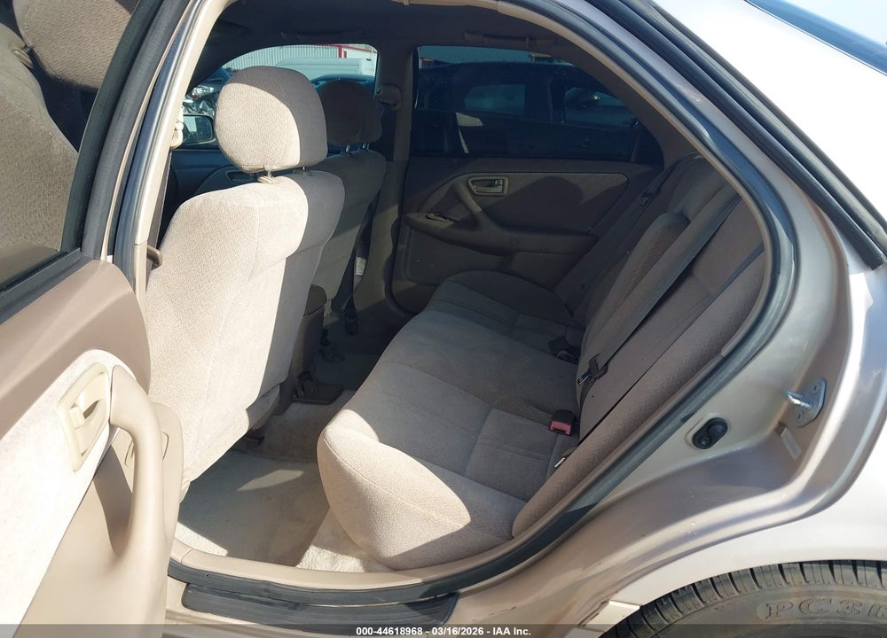 2001 TOYOTA CAMRY LE VIN: 4T1BG22KX1U069086
