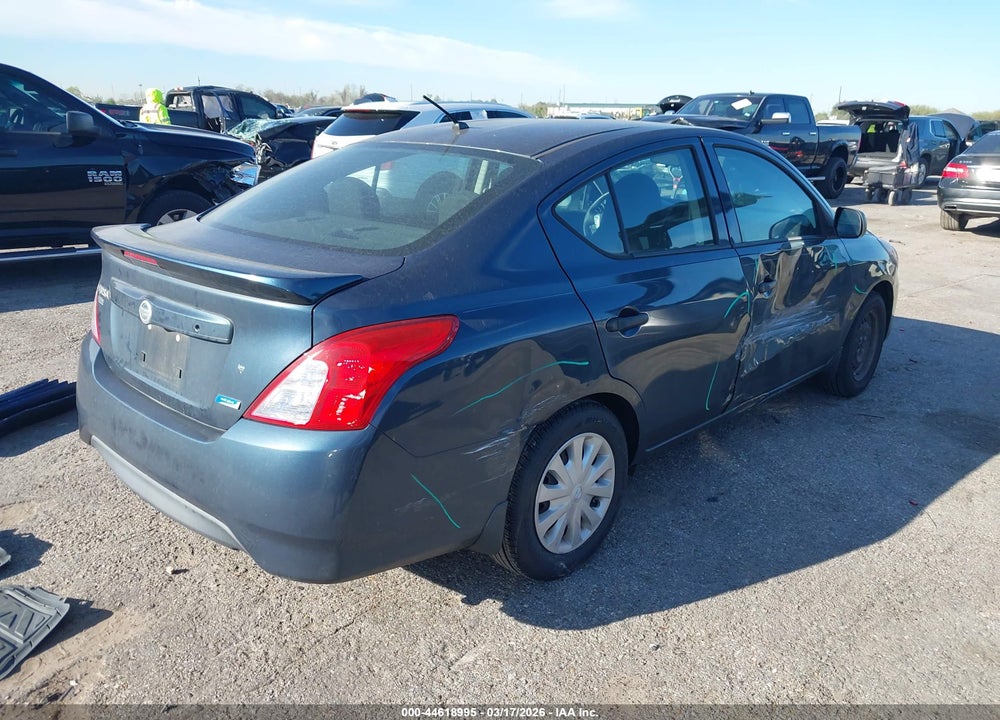 2015 NISSAN VERSA 1.6 S+ VIN: 3N1CN7AP0FL931079