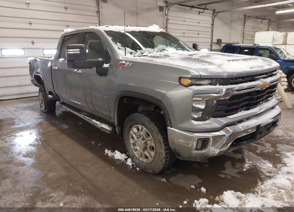 2024 CHEVROLET SILVERADO 3500HD 4WD  STANDARD BED LT VIN: 2GC4YTE74R1123044