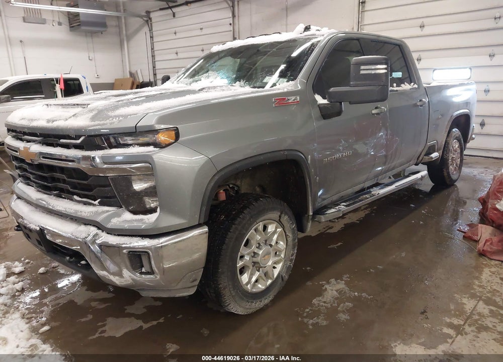 2024 CHEVROLET SILVERADO 3500HD 4WD  STANDARD BED LT VIN: 2GC4YTE74R1123044