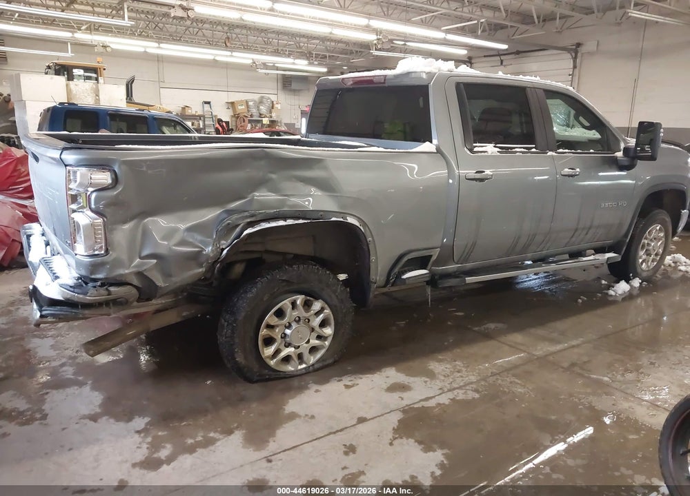 2024 CHEVROLET SILVERADO 3500HD 4WD  STANDARD BED LT VIN: 2GC4YTE74R1123044