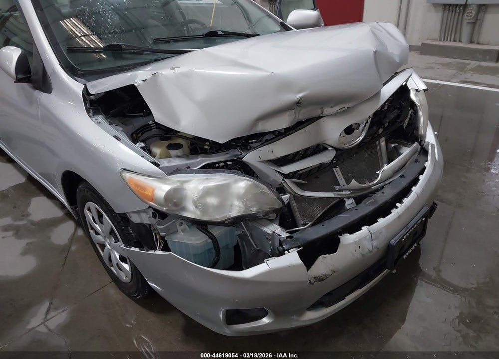 2011 TOYOTA COROLLA LE VIN: 2T1BU4EE7BC583071