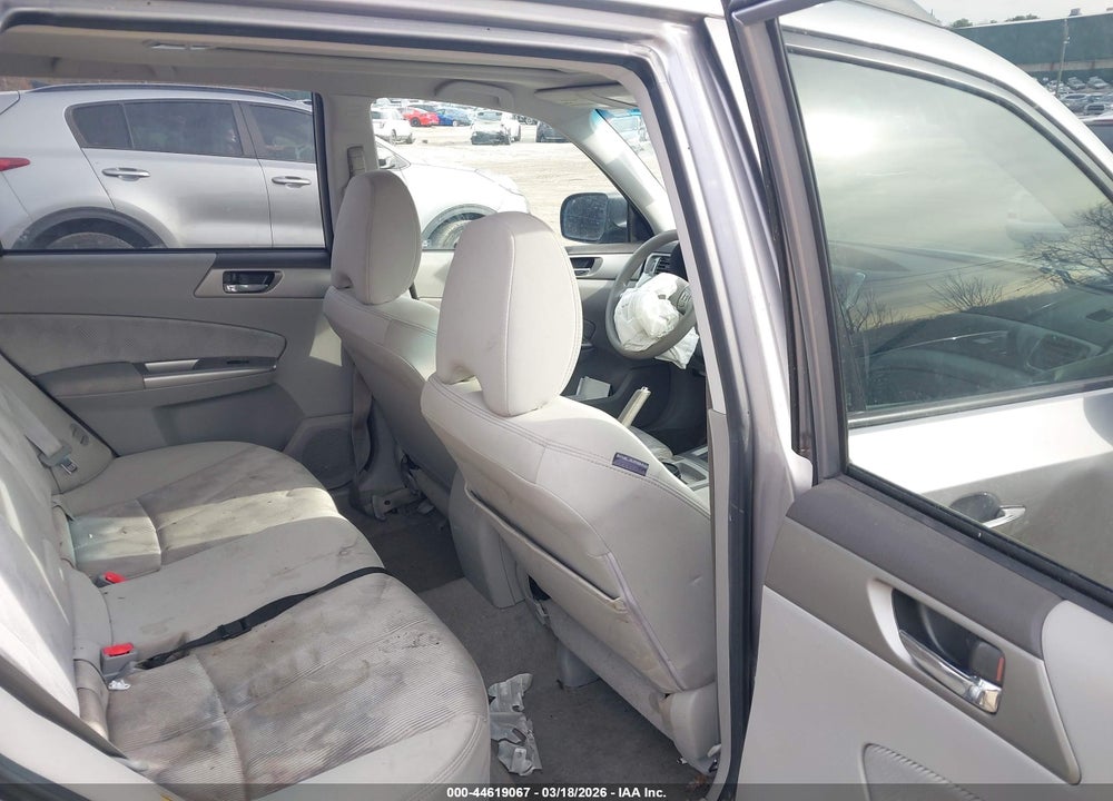 2010 SUBARU FORESTER 2.5X PREMIUM VIN: JF2SH6CC5AH746071