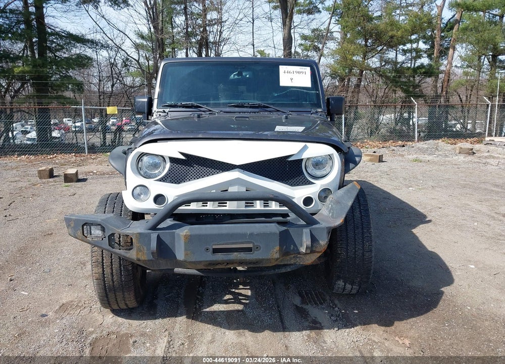 2017 JEEP WRANGLER UNLIMITED SAHARA 4X4 VIN: 1C4BJWEG9HL688458
