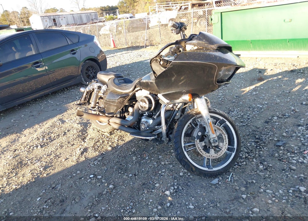 2016 HARLEY-DAVIDSON FLTRXS ROAD GLIDE SPECIAL VIN: 1HD1KTM12GB666342