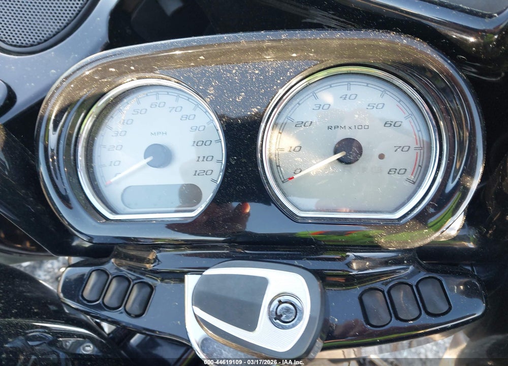 2016 HARLEY-DAVIDSON FLTRXS ROAD GLIDE SPECIAL VIN: 1HD1KTM12GB666342