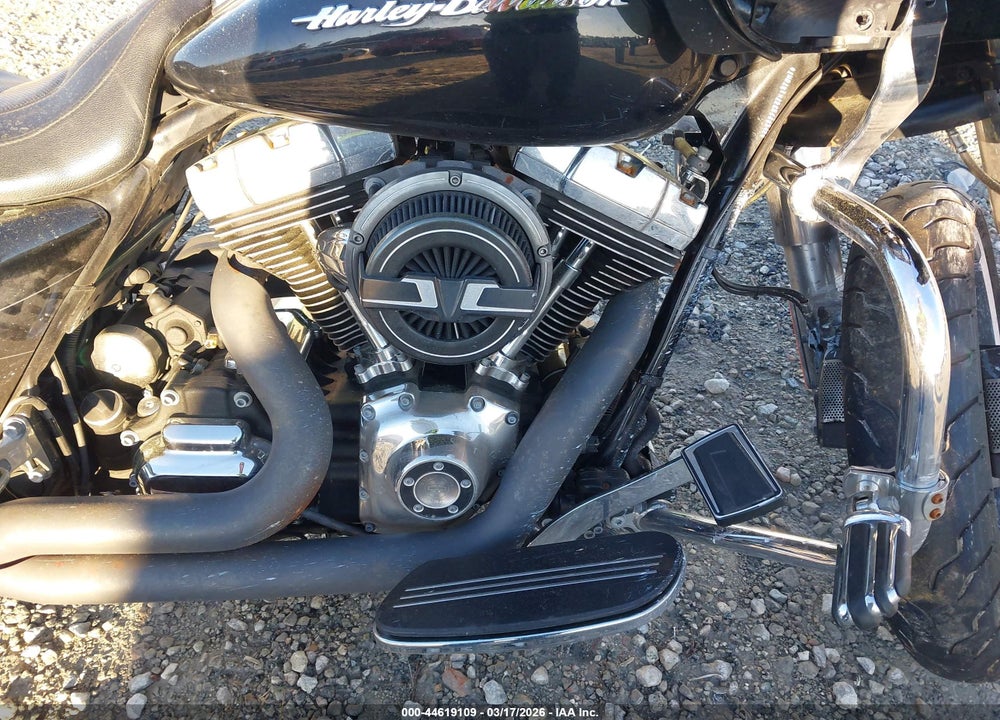2016 HARLEY-DAVIDSON FLTRXS ROAD GLIDE SPECIAL VIN: 1HD1KTM12GB666342