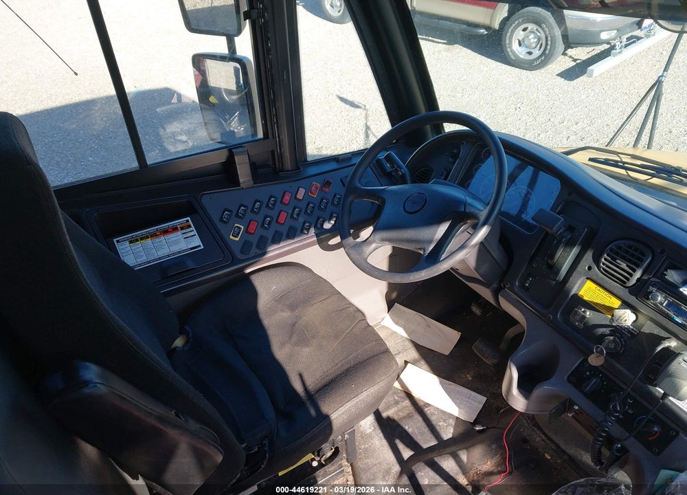 2010 FREIGHTLINER CHASSIS B2B VIN: 4UZABPDT6ACAN3389
