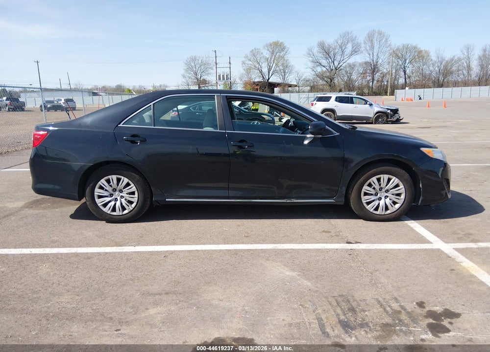 2013 TOYOTA CAMRY LE VIN: 4T1BF1FK0DU653640
