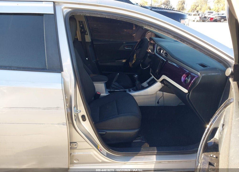 2017 TOYOTA COROLLA IM VIN: JTNKARJE2HJ540679