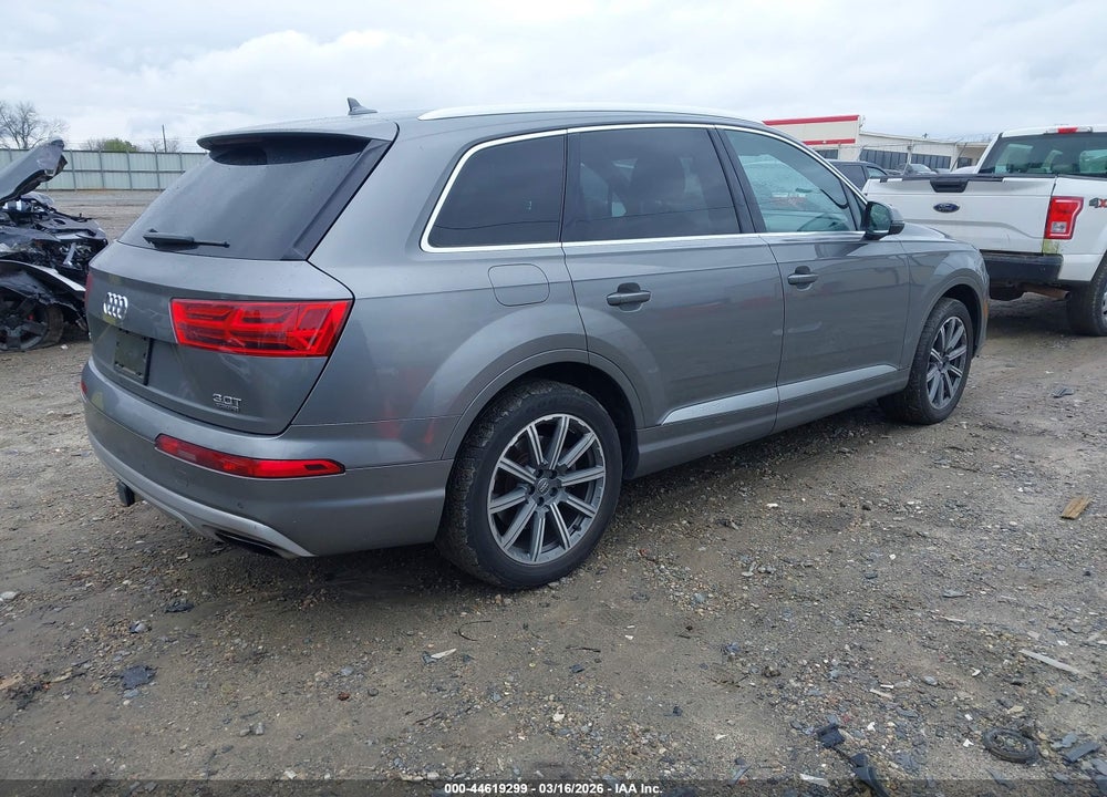 2017 AUDI Q7 3.0T PREMIUM VIN: WA1VAAF77HD058442