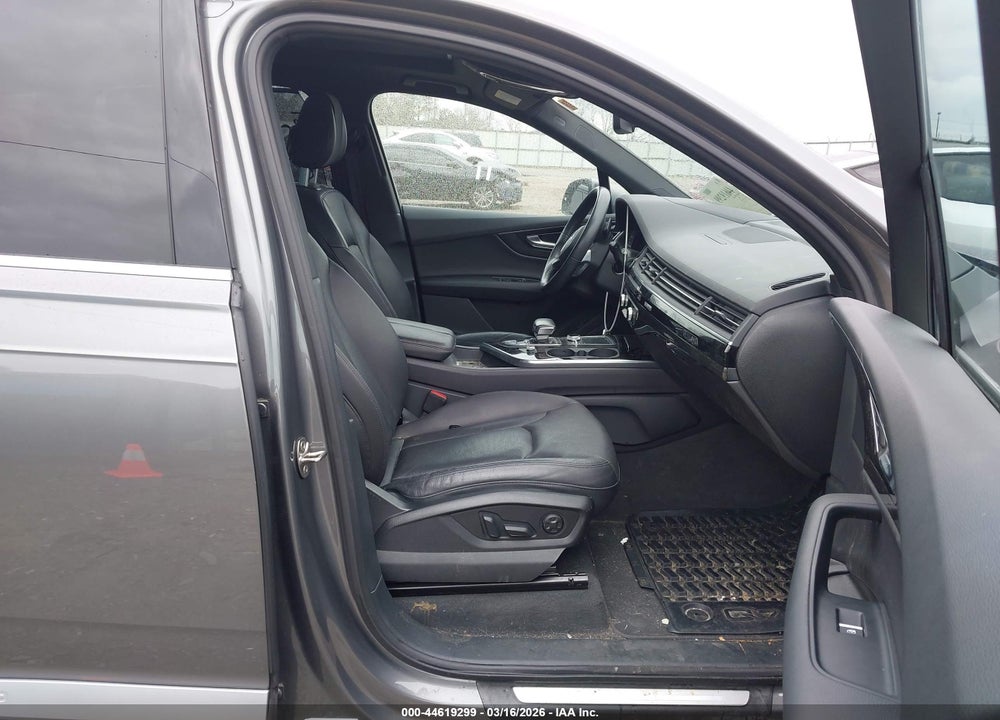 2017 AUDI Q7 3.0T PREMIUM VIN: WA1VAAF77HD058442