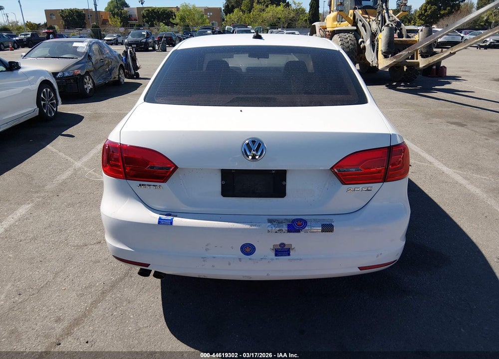 2011 VOLKSWAGEN JETTA 2.5L SE VIN: 3VWDZ7AJ1BM307987