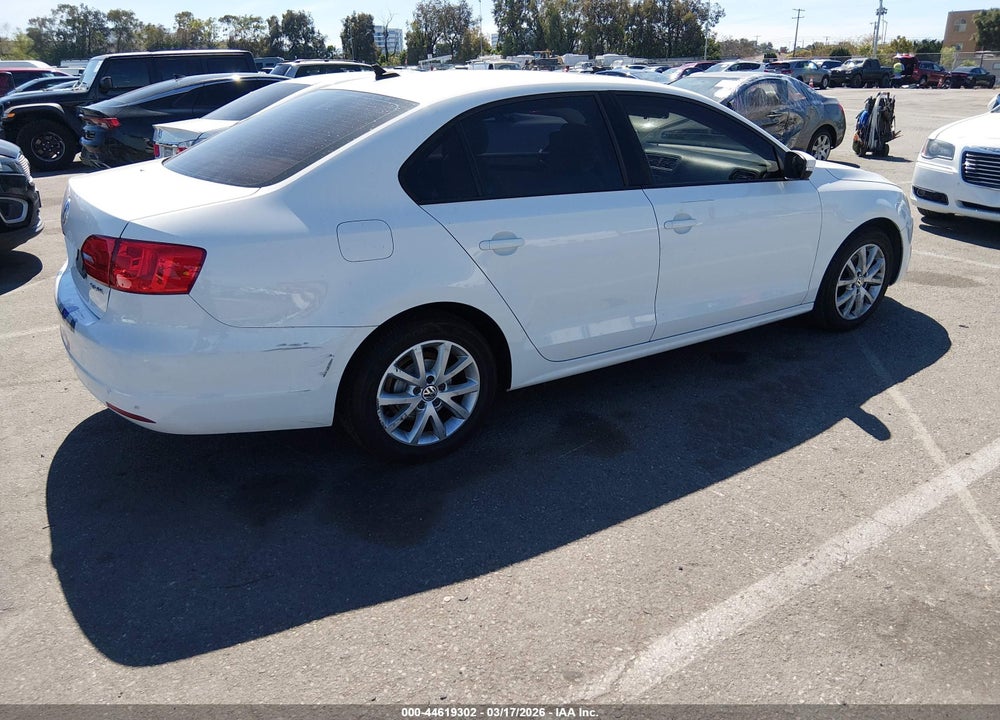 2011 VOLKSWAGEN JETTA 2.5L SE VIN: 3VWDZ7AJ1BM307987