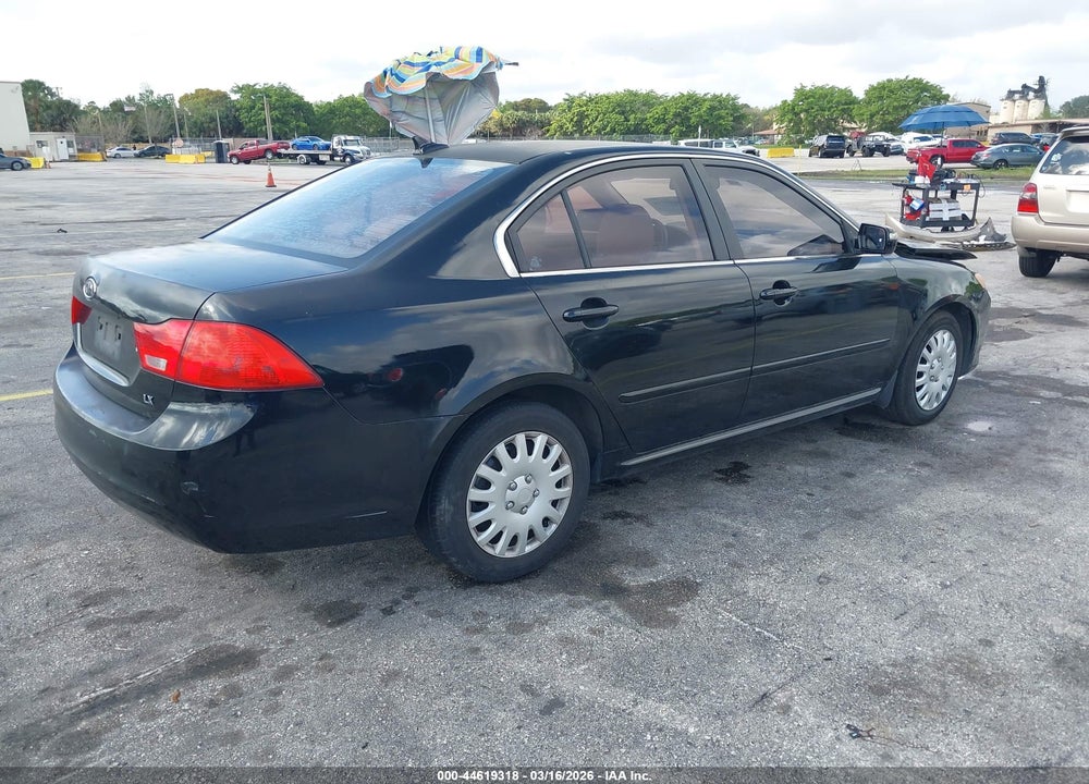2009 KIA OPTIMA LX VIN: KNAGE228995316346