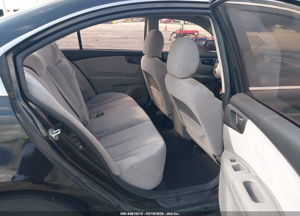 2009 KIA OPTIMA LX VIN: KNAGE228995316346