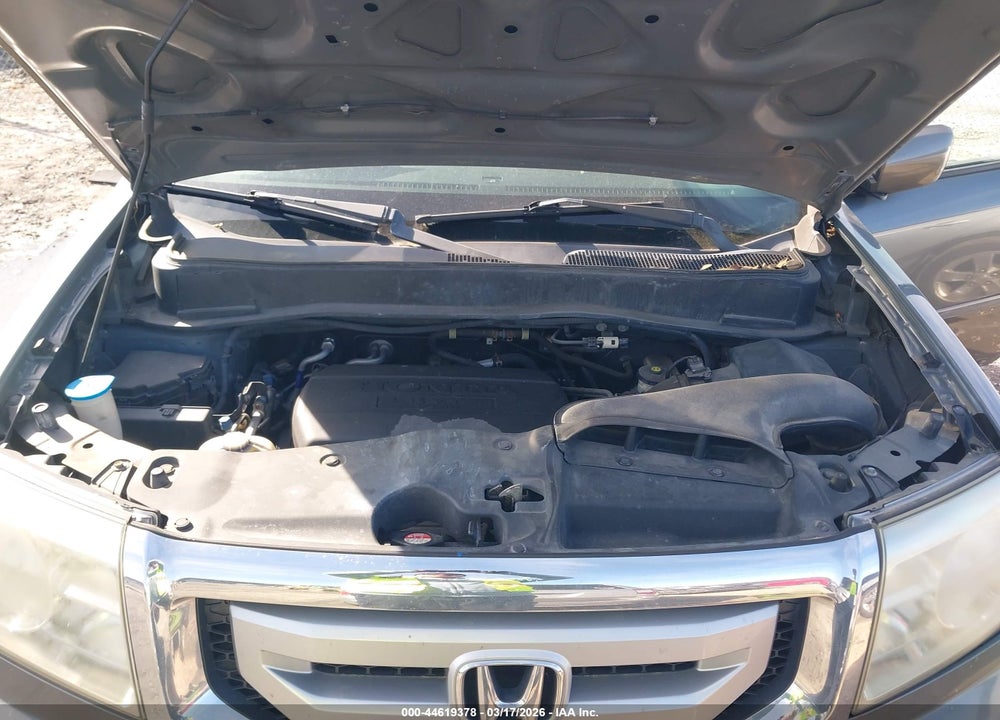 2011 HONDA PILOT EX-L VIN: 5FNYF3H55BB001698