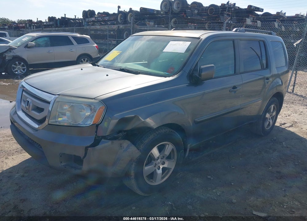 2011 HONDA PILOT EX-L VIN: 5FNYF3H55BB001698