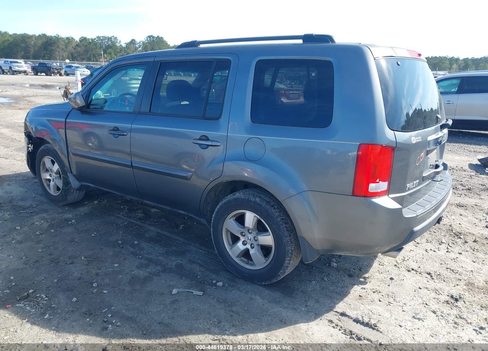 2011 HONDA PILOT EX-L VIN: 5FNYF3H55BB001698