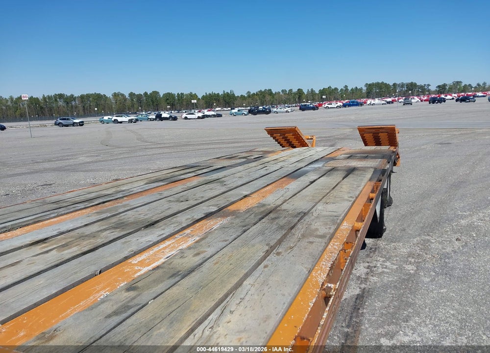 2025 TRAILER MID STATE 25' EQUIPMENT VIN: 1Z9BE2521SD668560