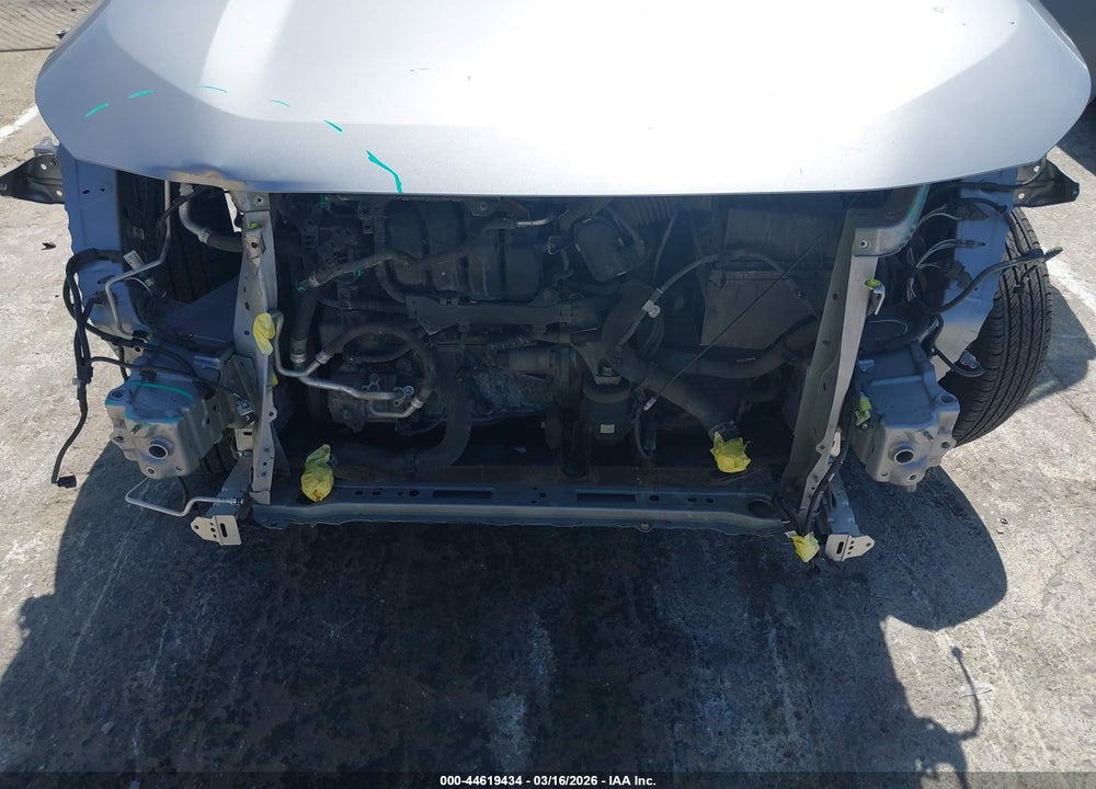 2019 TOYOTA RAV4 XLE VIN: JTMW1RFVXKD508020