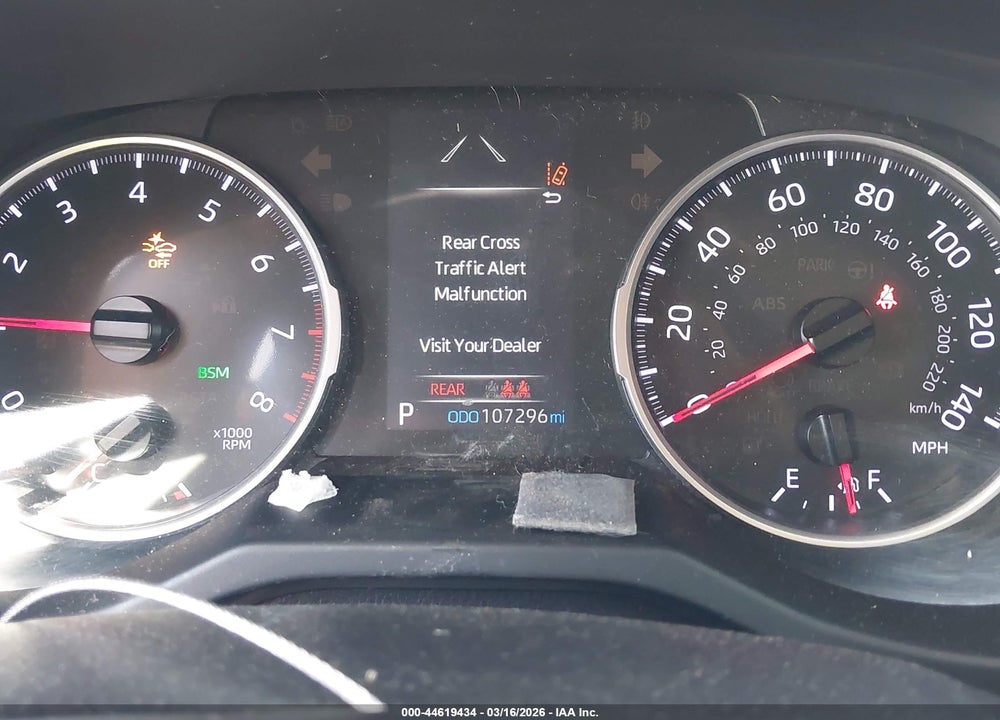 2019 TOYOTA RAV4 XLE VIN: JTMW1RFVXKD508020