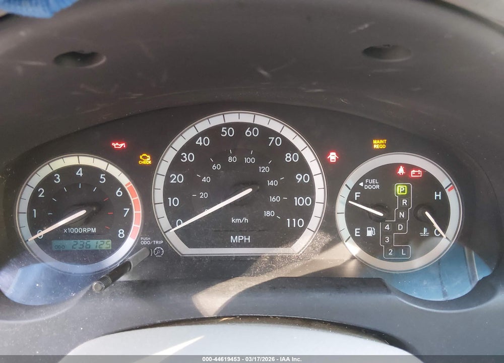 2004 TOYOTA SIENNA LE VIN: 5TDZA23C04S095510