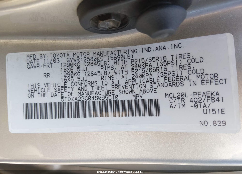 2004 TOYOTA SIENNA LE VIN: 5TDZA23C04S095510