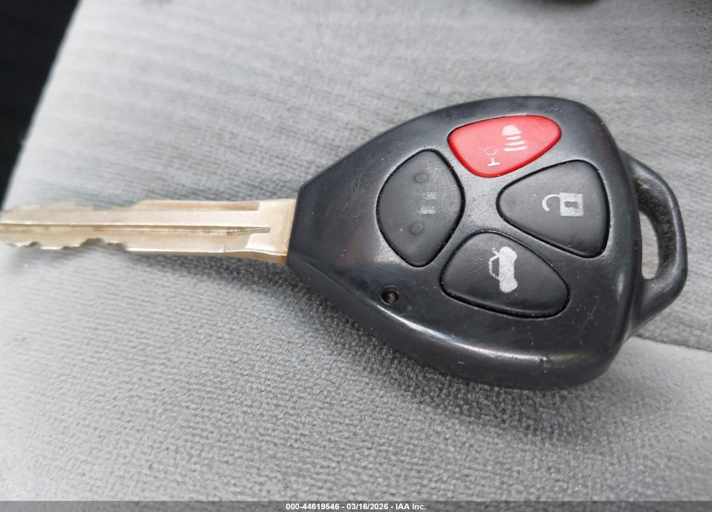 2013 TOYOTA COROLLA LE VIN: 2T1BU4EE9DC038766
