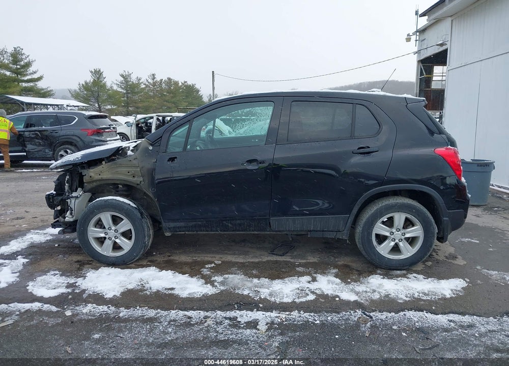 2019 CHEVROLET TRAX LS VIN: 3GNCJNSB5KL312432