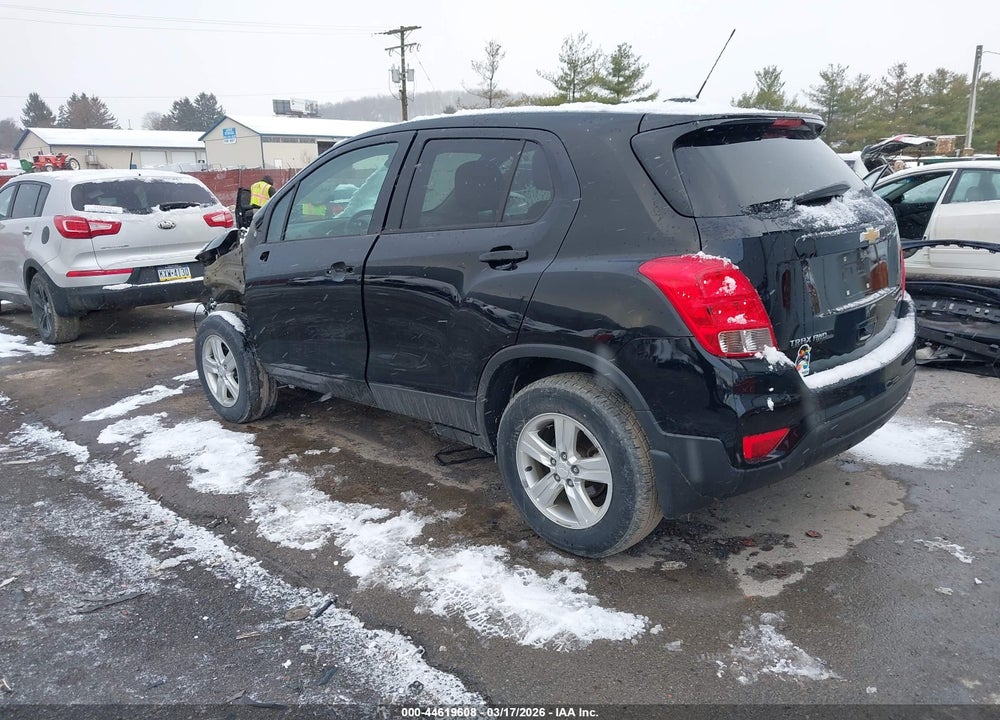 2019 CHEVROLET TRAX LS VIN: 3GNCJNSB5KL312432