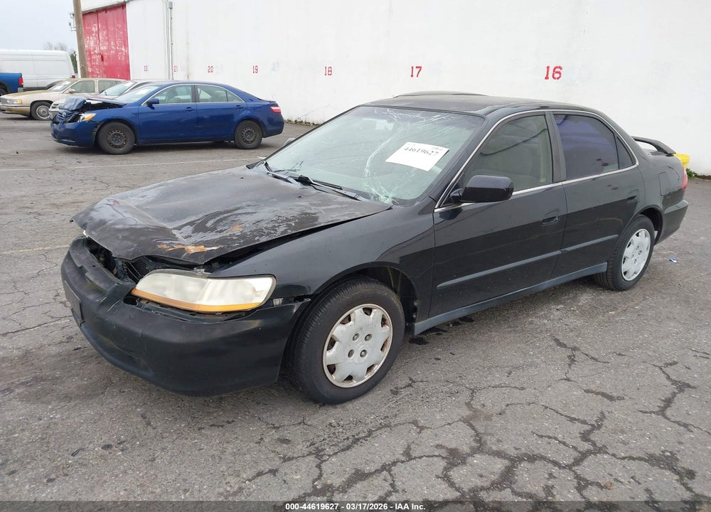 1999 HONDA ACCORD LX VIN: JHMCG5648XC035358
