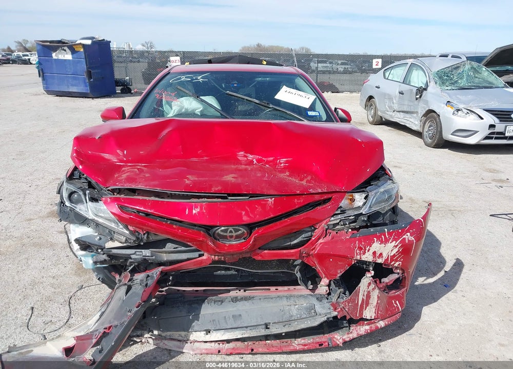 2019 TOYOTA CAMRY SE VIN: 4T1B11HK4KU268459