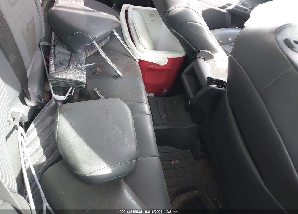 2019 TOYOTA CAMRY SE VIN: 4T1B11HK4KU268459