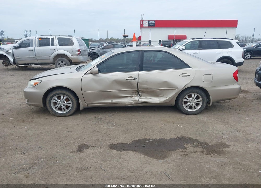 2004 TOYOTA CAMRY LE V6 VIN: 4T1BF32K24U579476