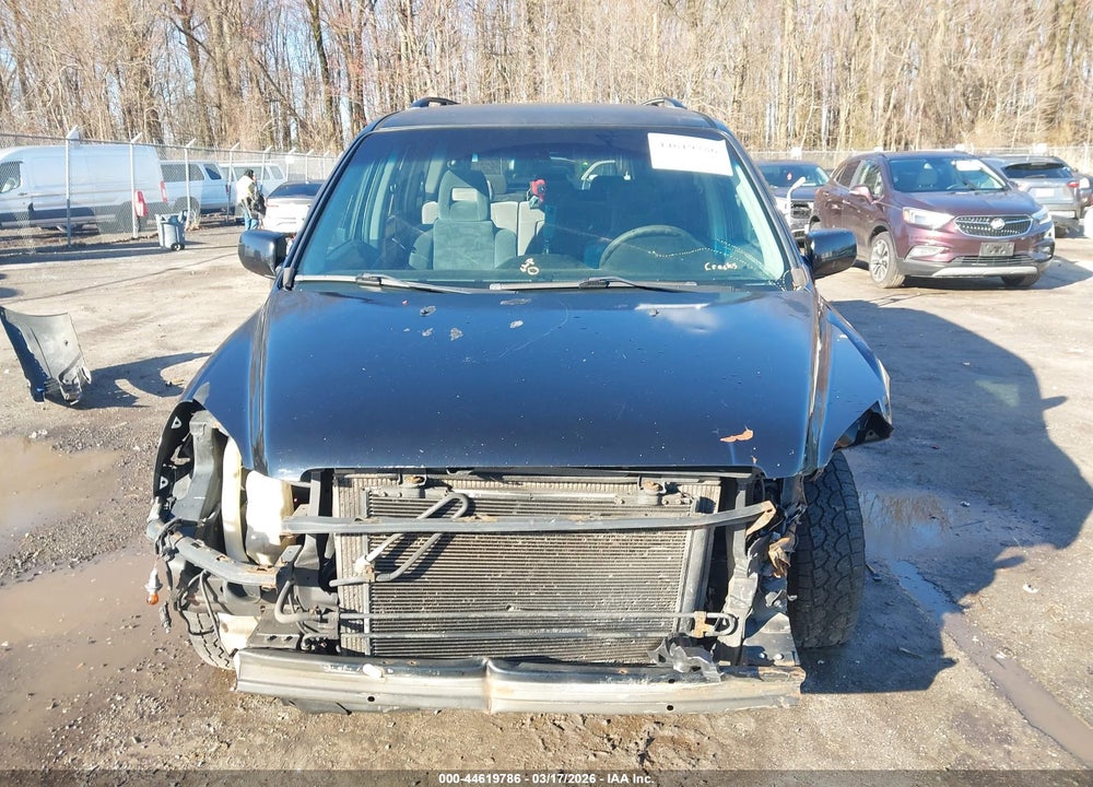 2005 HONDA PILOT EX VIN: 5FNYF18445B056014