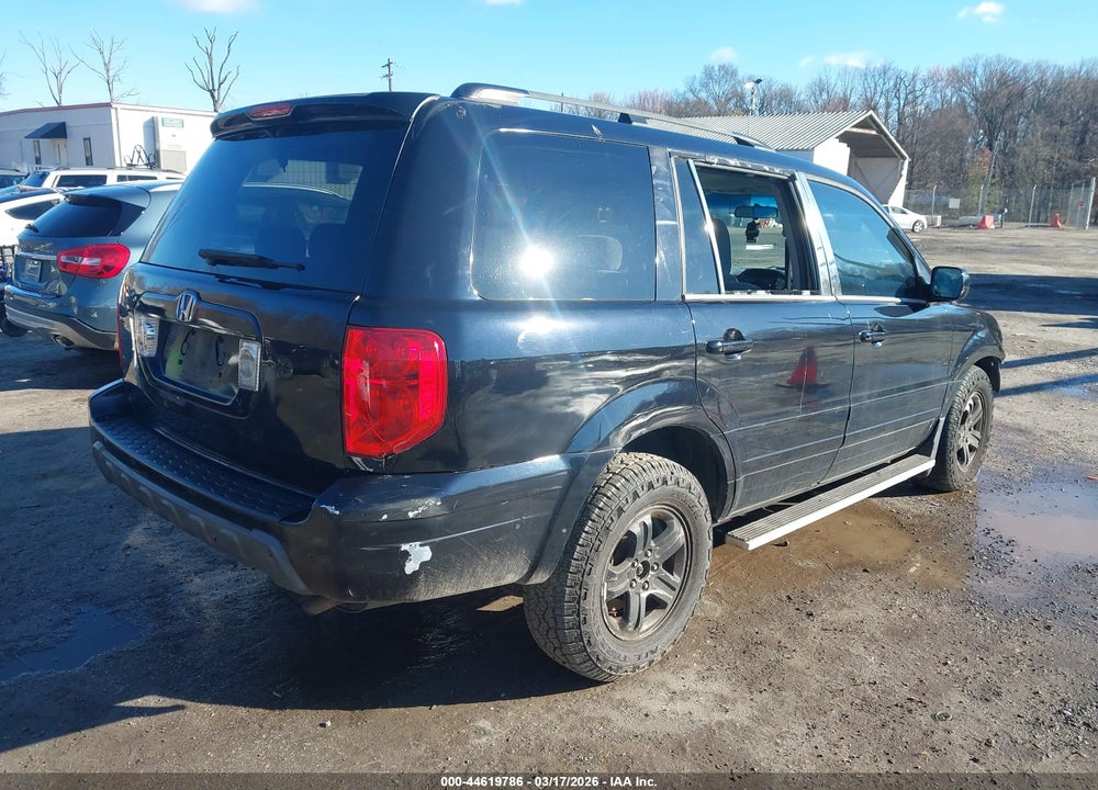 2005 HONDA PILOT EX VIN: 5FNYF18445B056014