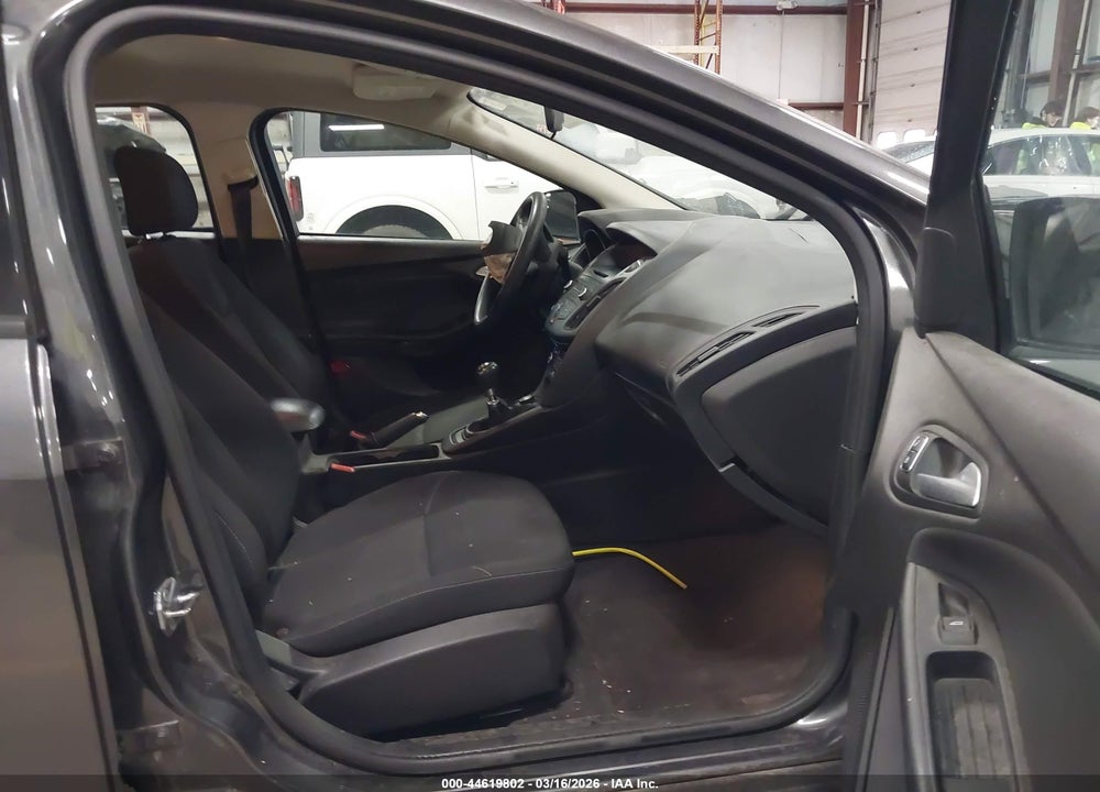 2017 FORD FOCUS SE VIN: 1FADP3FE8HL296760