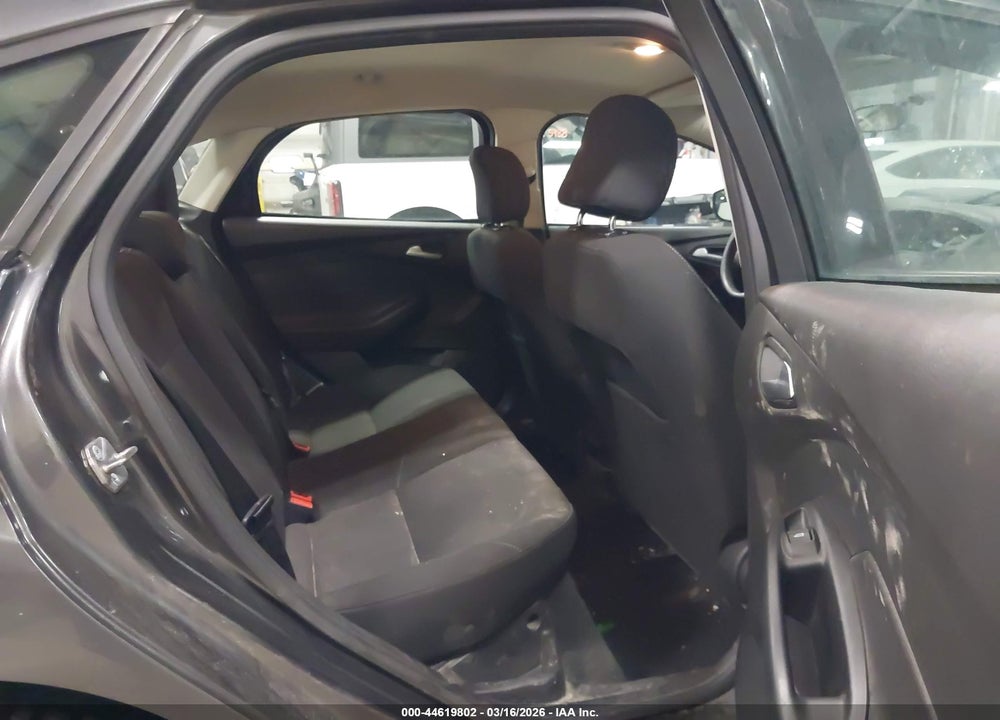 2017 FORD FOCUS SE VIN: 1FADP3FE8HL296760