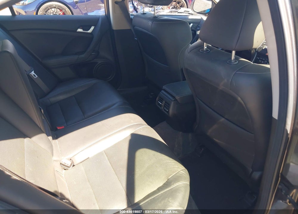 2013 ACURA TSX 2.4 VIN: JH4CU2F64DC005715